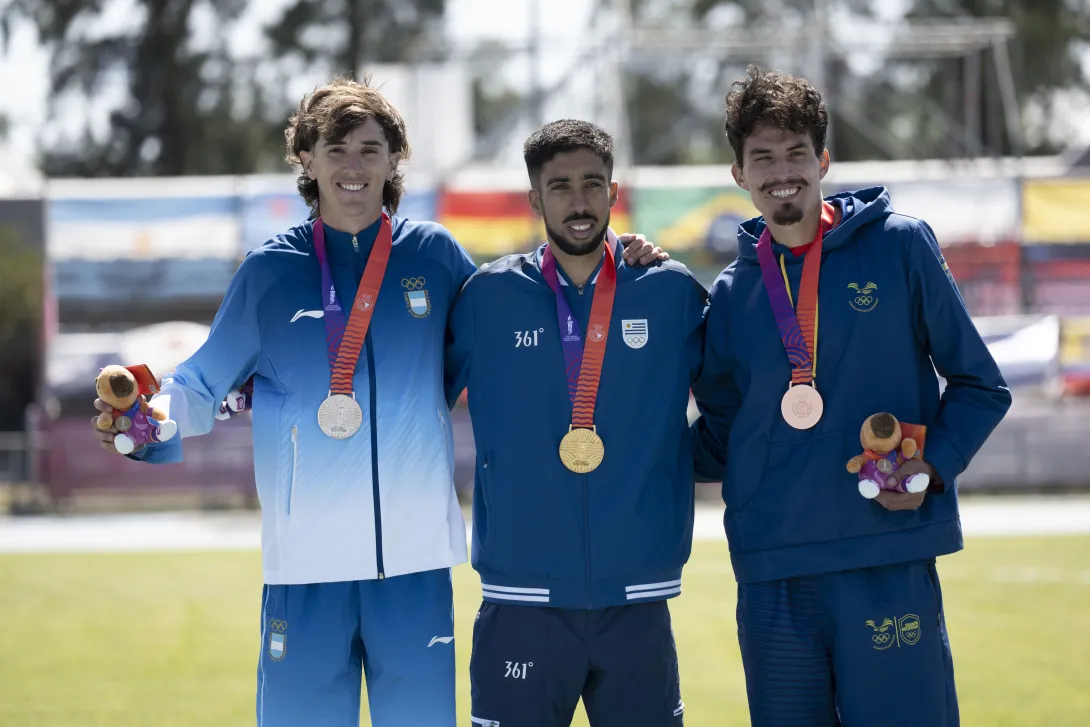 Atletismo: Valentín Socca ganó los 1500 metros y Uruguay sumó otro oro