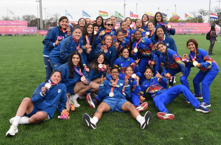Fútbol femenino: Venezuela lo empató sobre la hora y festejó el oro por penales