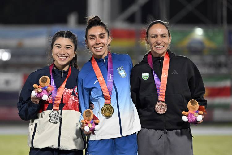 Atletismo: siete oros y nuevos récords en la segunda jornada de Santa Fe 2026