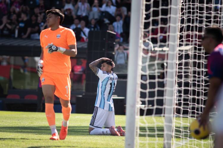 Oro en fútbol con Paraguay: la historia del arquero Leo Sosa, un santafesino por adopción